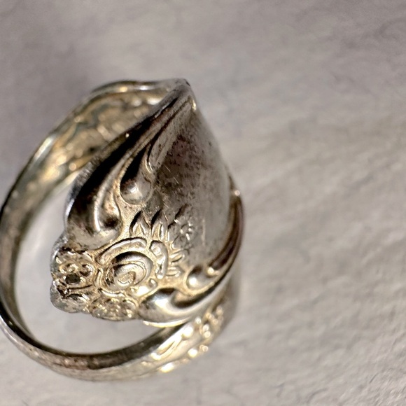 Silver Spoon Ring Vintage W.M.A. Rogers Oneida - Picture 3 of 4